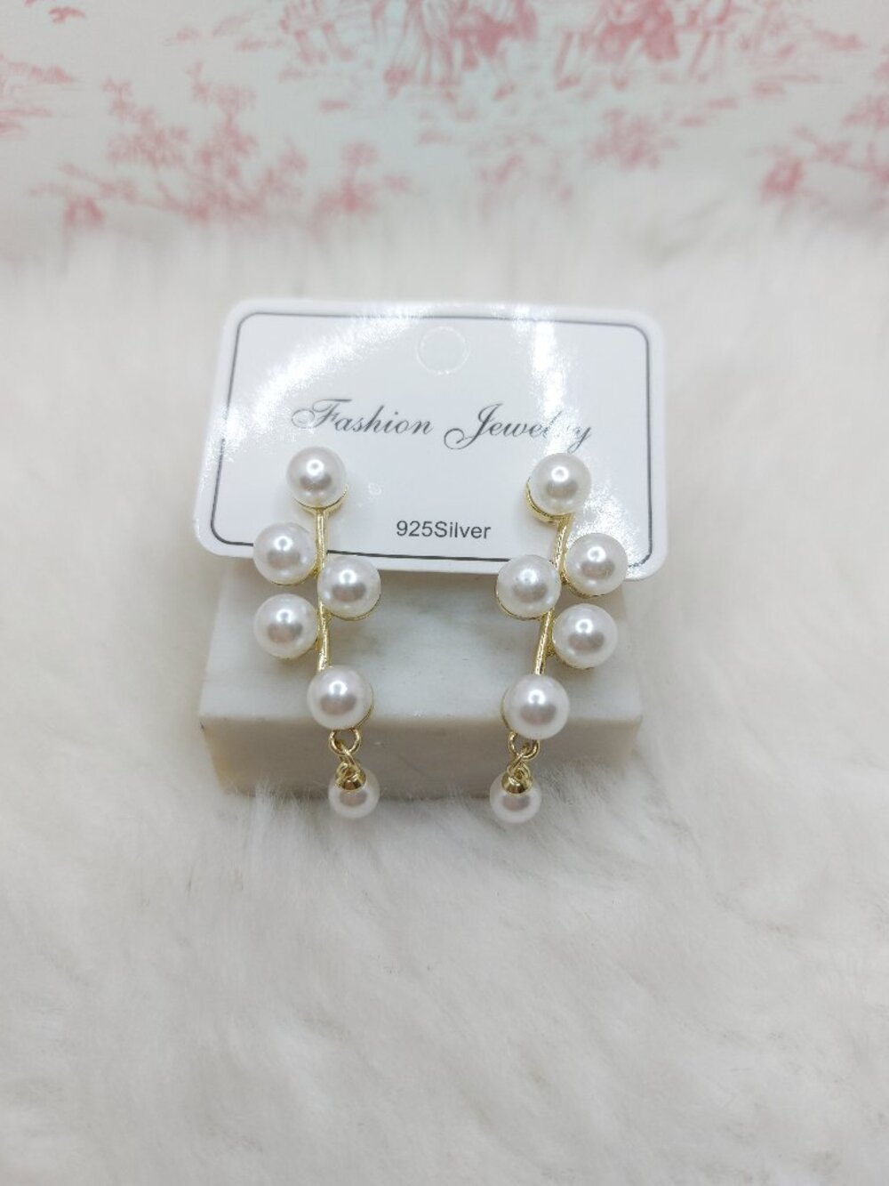 2/19 S925 Studs Gold-toned Imitation Pearl Cluster Drop Earrings